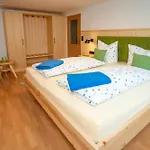 Weissenbach's Apartman *